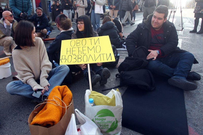 Studenti počeli 24-satnu blokadu u Beogradu