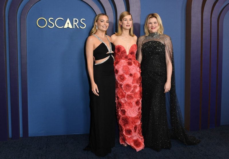 Margot Robbie, Rosamund Pike i Emerald Fennell