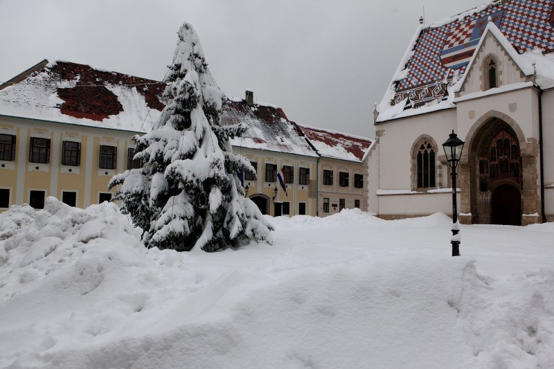 Zagreb je prije 11 godina bio zatrpan snijegom