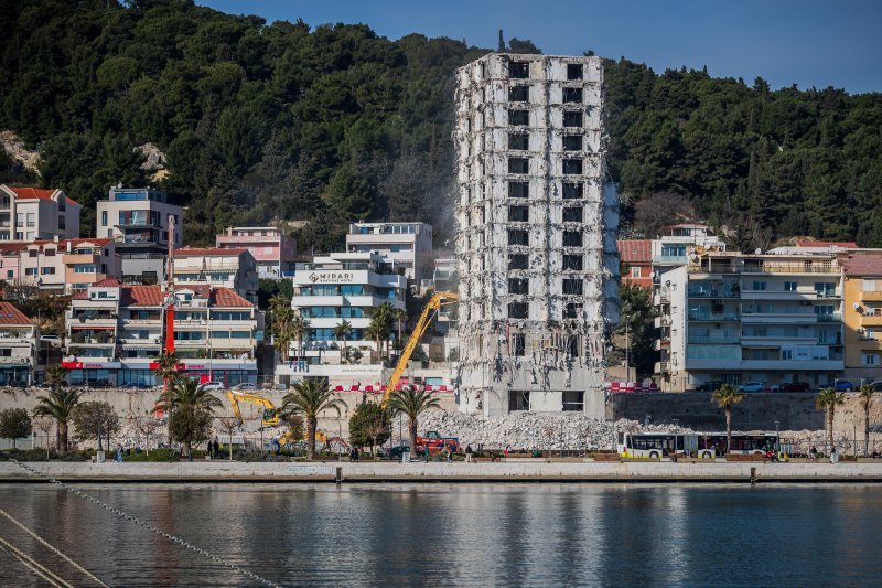 Nastavak rušenja hotela Marjan u Splitu