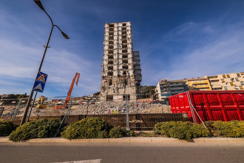 Nastavak rušenja hotela Marjan u Splitu