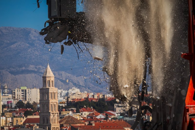 Nastavak rušenja hotela Marjan u Splitu