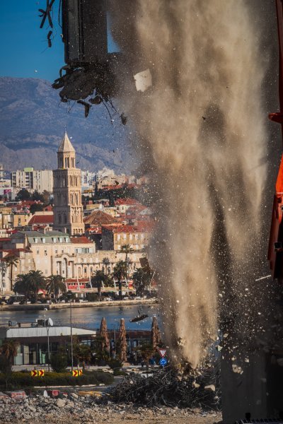 Nastavak rušenja hotela Marjan u Splitu