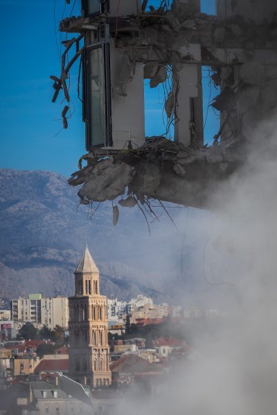 Nastavak rušenja hotela Marjan u Splitu