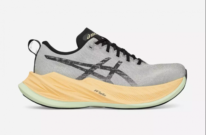 ASICS Superblast