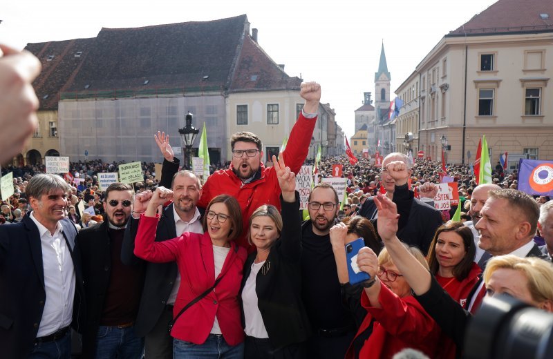 Čelnici stranaka koje su organizirale prosvjed