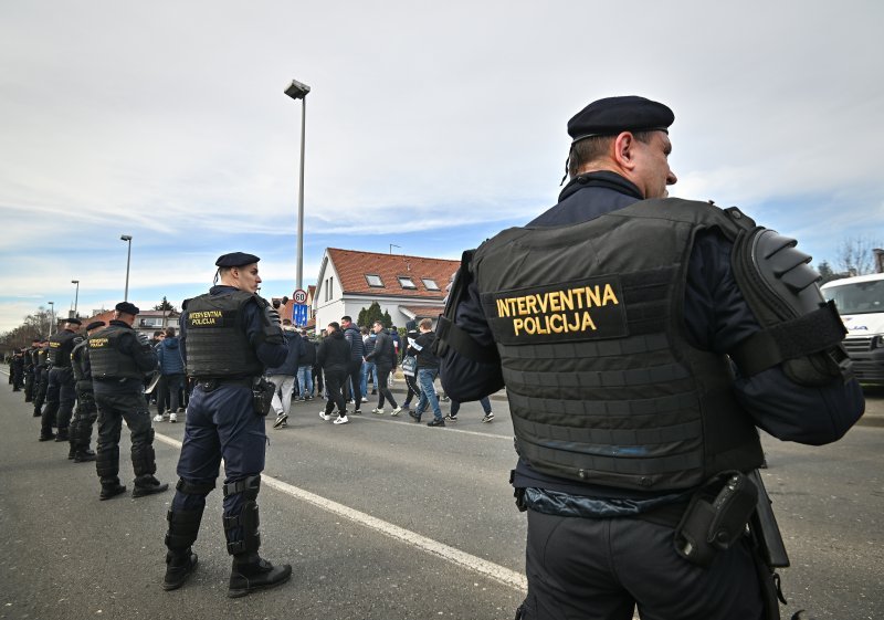 Navijačka skupina Armada stigla na derbi Dinamo - Rijeka