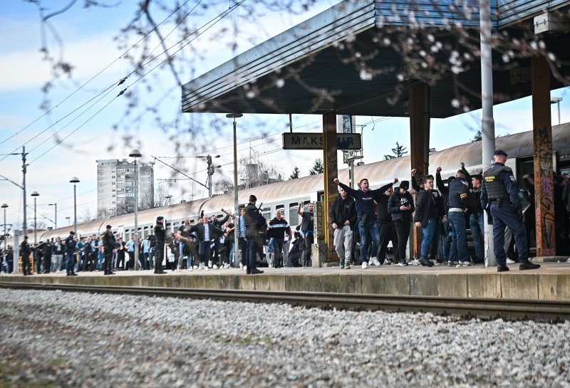 Navijačka skupina Armada stigla na derbi Dinamo - Rijeka