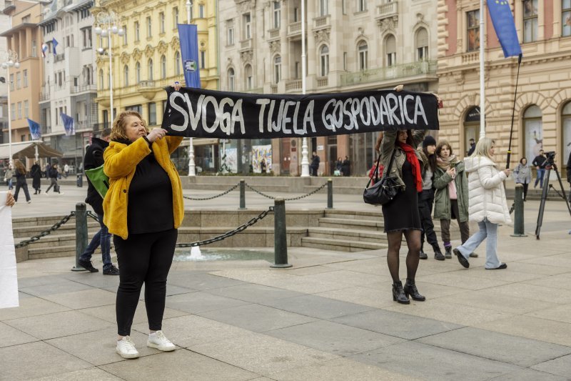 Prosvjed protiv molitelja u Zagrebu