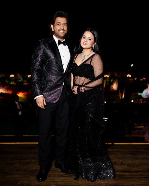 Mahendra Singh Dhoni sa suprugom Sakshi Dhoni