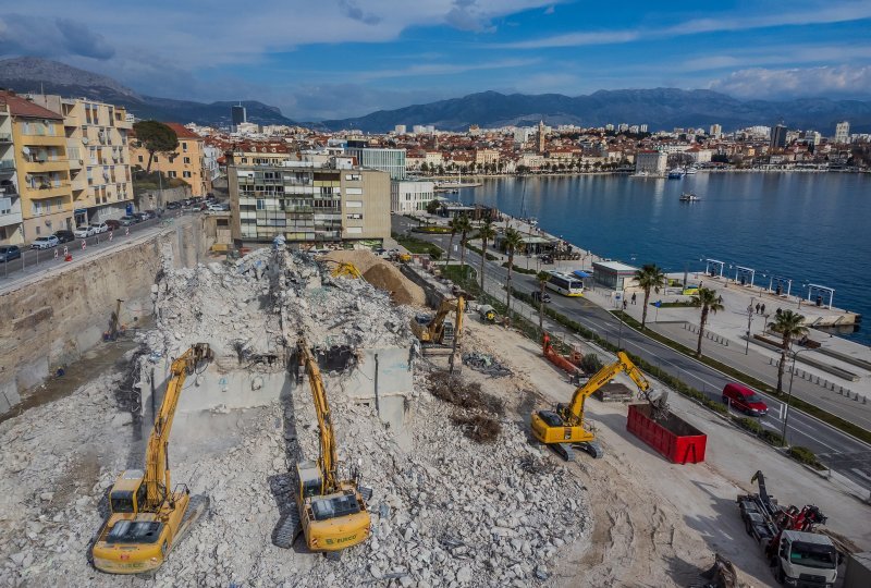 Pogled iz zraka na sravnjeni hotel Marjan u Splitu