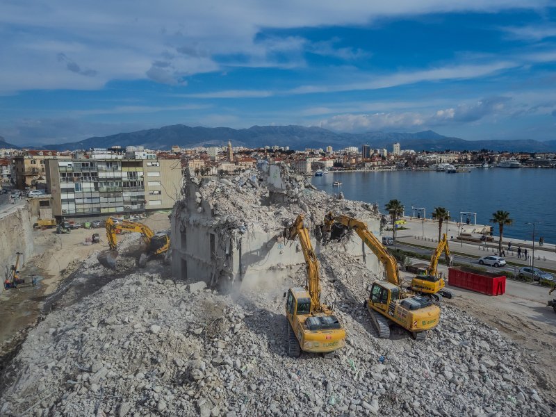 Pogled iz zraka na sravnjeni hotel Marjan u Splitu