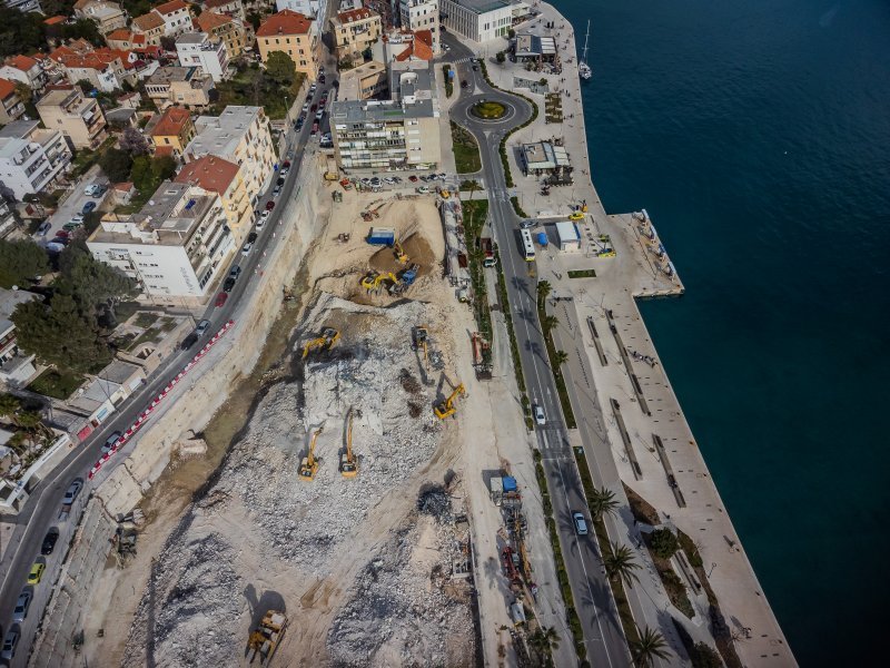 Pogled iz zraka na sravnjeni hotel Marjan u Splitu