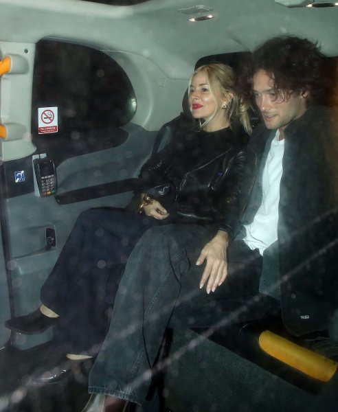 Sienna Miller i Oli Green