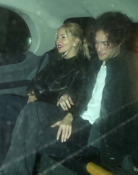 Sienna Miller i Oli Green