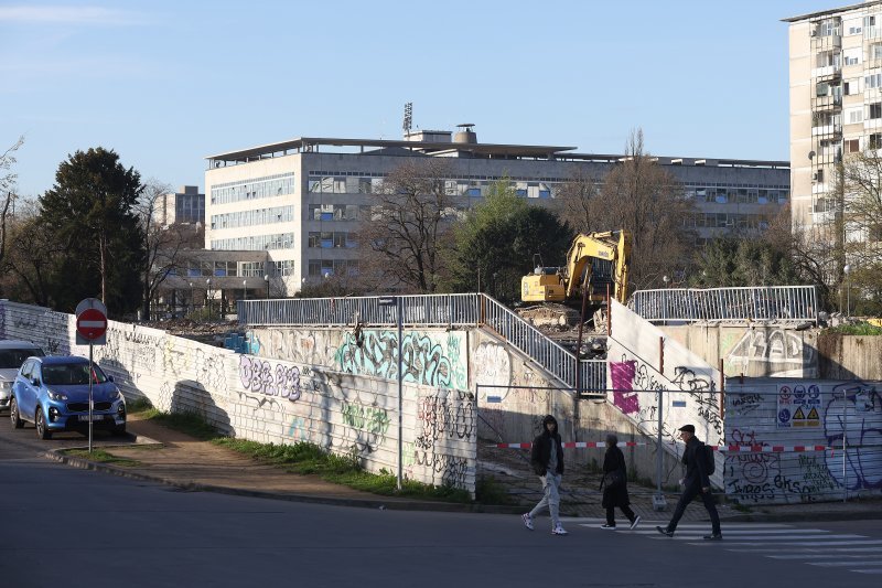 Srušena stara zgrada Zabe u Paromlinskoj