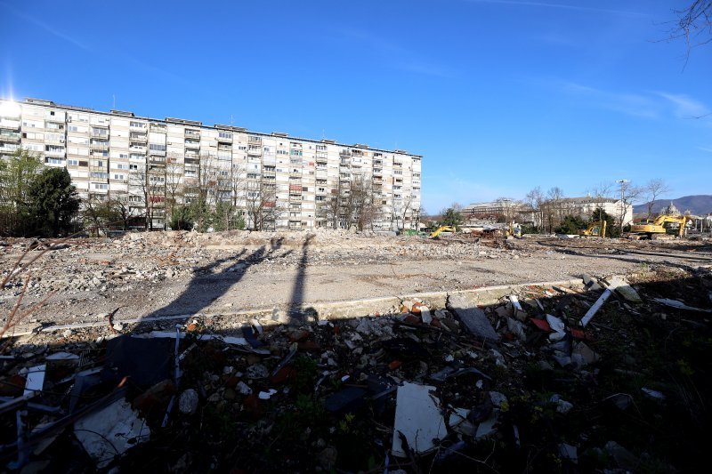 Srušena stara zgrada Zabe u Paromlinskoj