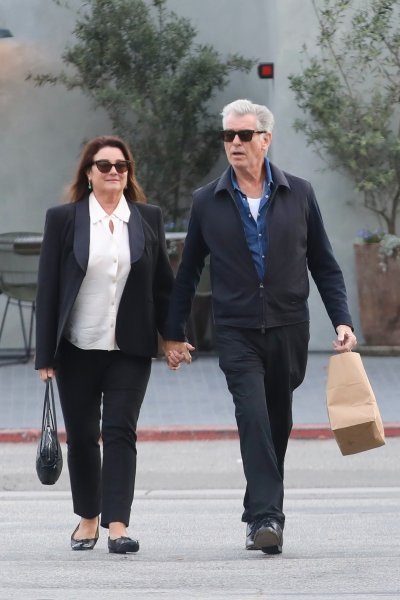 Pierce Brosnan i Keely Shaye Smith