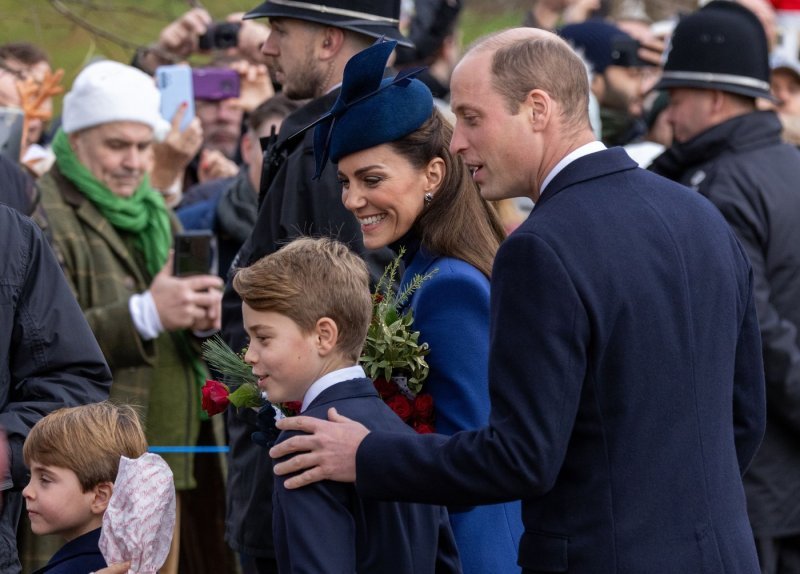 Kate Middleton s princem Williamom i djecom