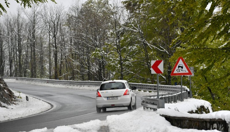 Gorski kotar zabijelio je snijeg