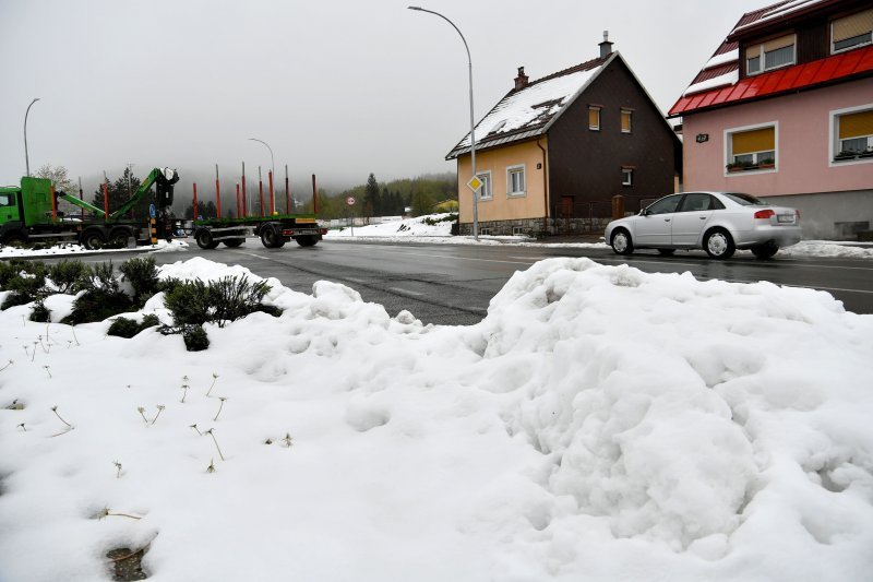 Gorski kotar zabijelio je snijeg