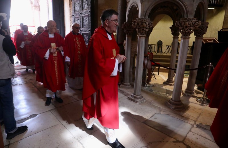 Svečana procesija i sveta misa u čast svetog Duje u Splitu