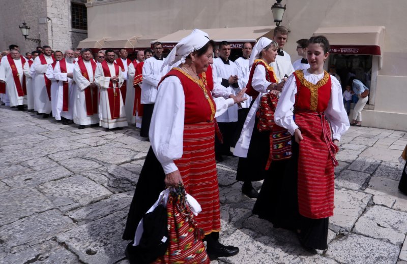 Svečana procesija i sveta misa u čast svetog Duje u Splitu