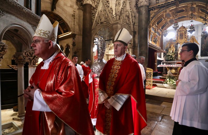 Svečana procesija i sveta misa u čast svetog Duje u Splitu