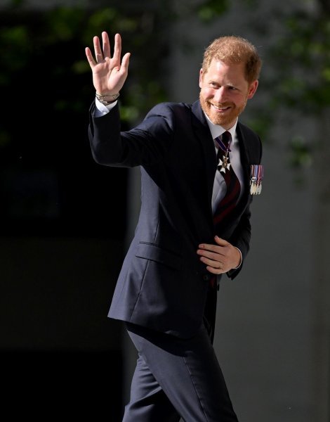 Princ Harry stigao u London