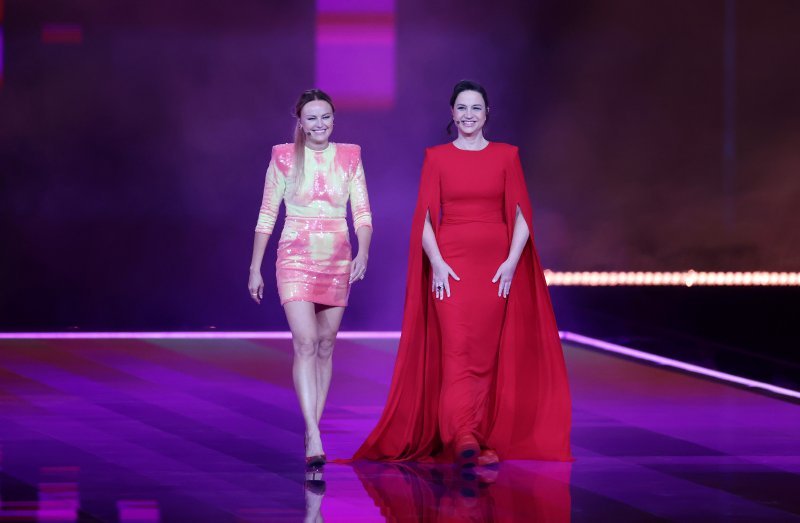 Voditeljice Malin Akerman i Petra Mede