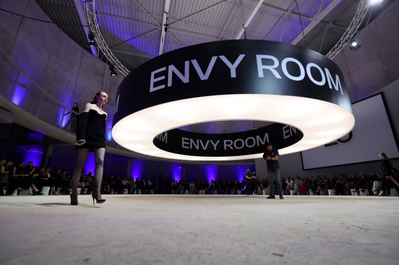 Envy Room