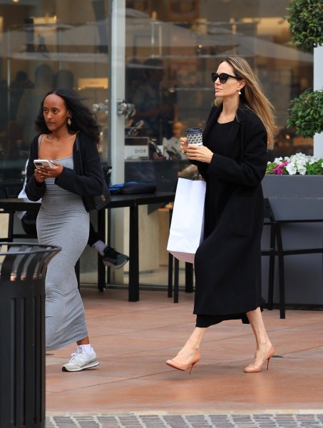 Angelina Jolie s kćeri Zaharom