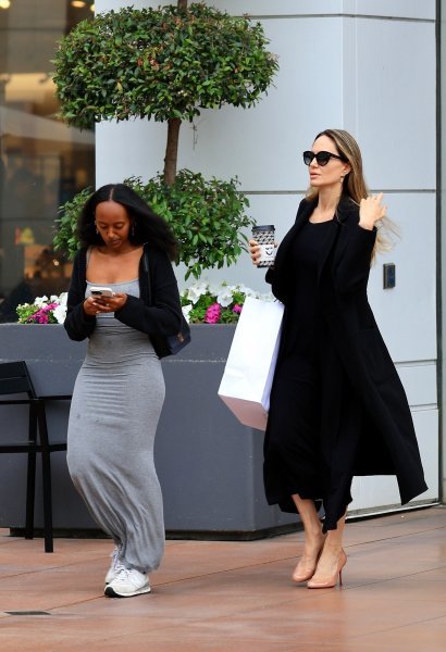 Angelina Jolie s kćeri Zaharom