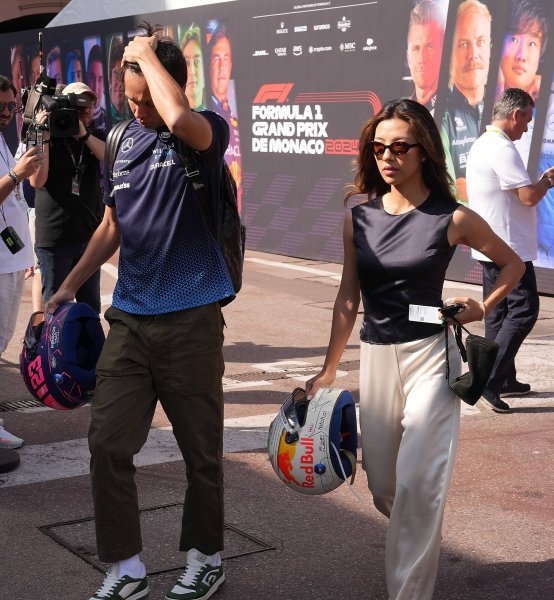 Alexander Albon i Lily Muni He