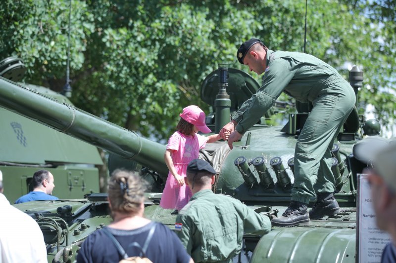 Pokazne vježbe sposobnosti Hrvatske vojske i policije povodom Dana državnosti i Dana vojske