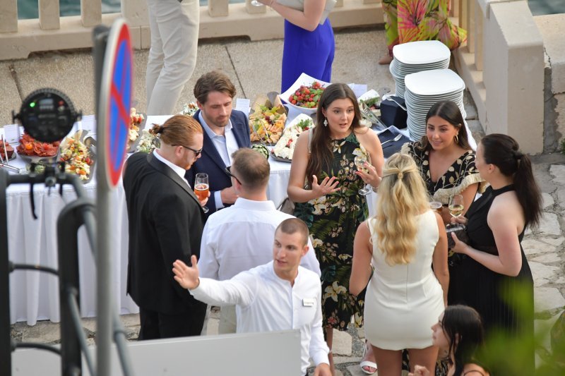 Uzvanici na primanju uoči svadbe Liama Stewarta i Nicole Artukovich