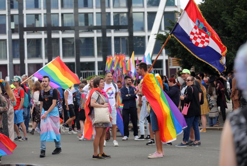 Okupljanje sudionika 23. Zagreb Pridea, središnje nacionalne Povorke ponosa LGBTIQ zajednice