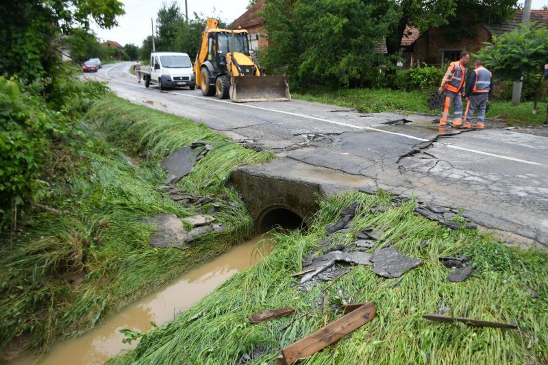 Poplave u Rašenici