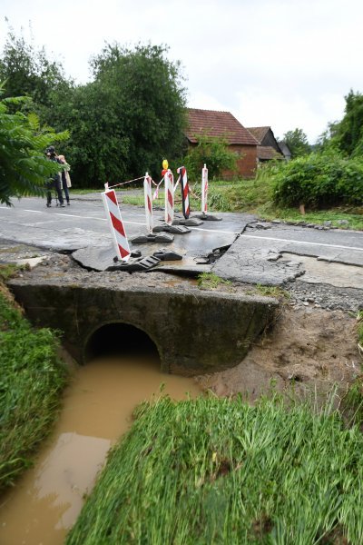 Poplave u Rašenici