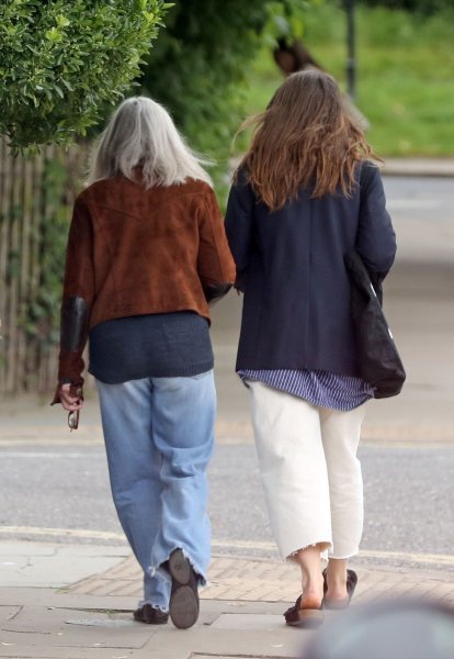 Keira Knightley i Sharman Macdonald