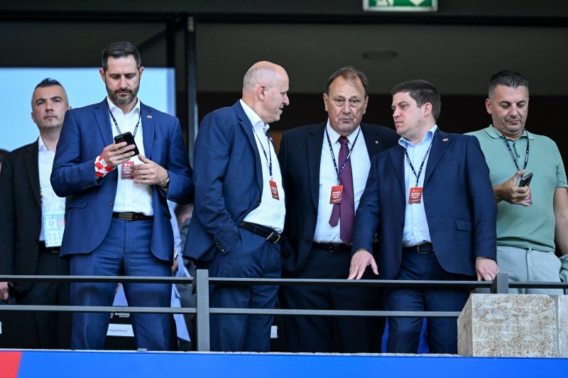 Branko Bačić, Oleg Butković