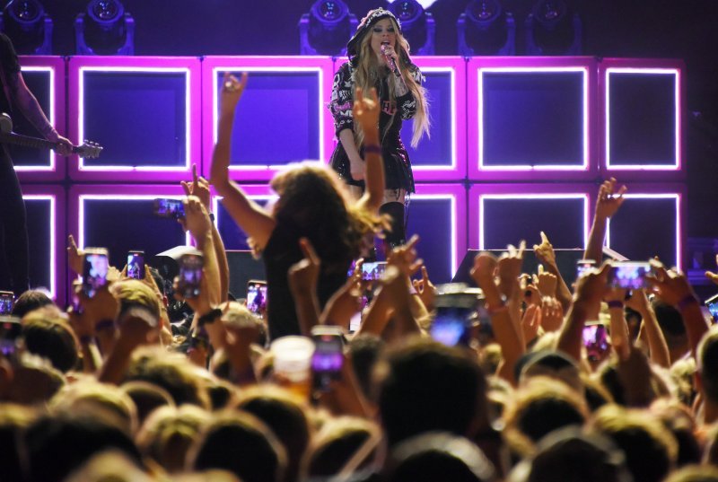 Avril Lavigne nastupila u Puli