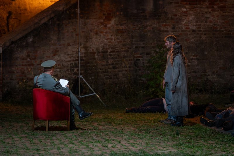 Armand Assante na setu filma 260 dana
