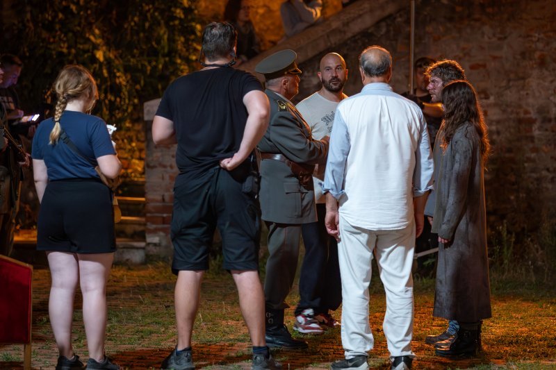 Armand Assante na setu filma 260 dana