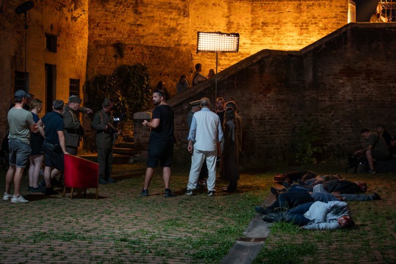 Armand Assante na setu filma 260 dana