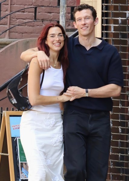 Dua Lipa i Callum Turner