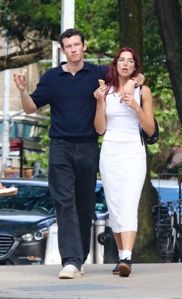 Dua Lipa i Callum Turner