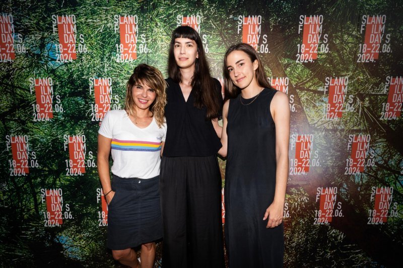 Maja Radošević, Dubravka Kurobasa i Milica Drakulić[1]