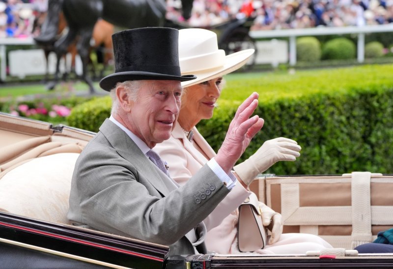 Kralj Charles i kraljica Camilla