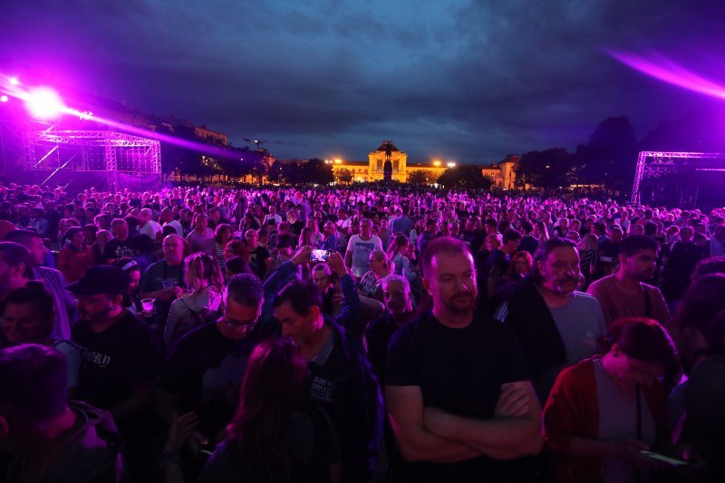 Olujno nevrijeme prekinulo koncert Damira Urbana